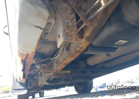 2001 Chevrolet Silverado 1500 Lt z USA, uszkodzony, nr VIN 2GCEK19T111159957